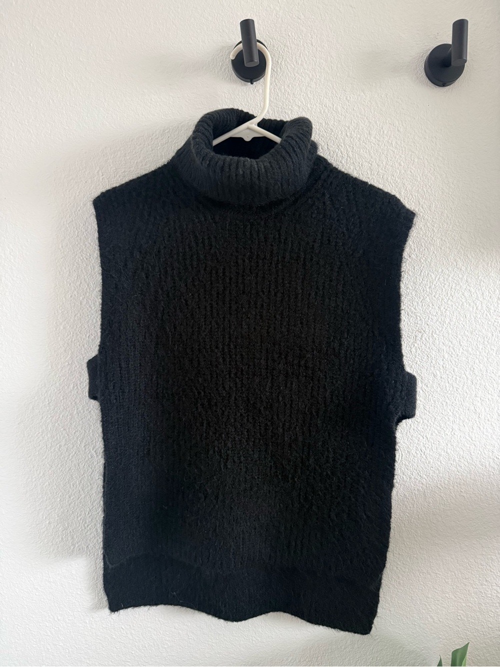 Kennth Cole Black Sleeveless Turtleneck Sweater Tunic XS